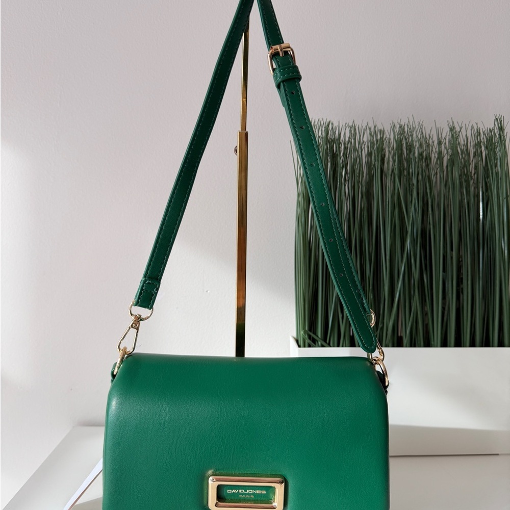Elegant Green Crossbody Bag NWT - Picture 2 of 11